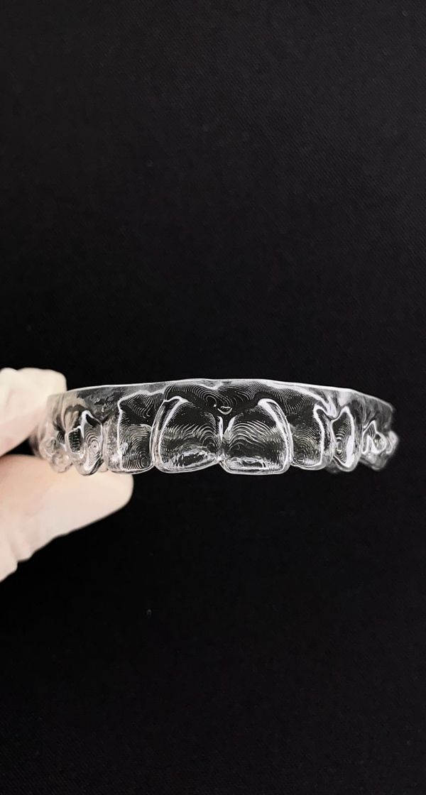 Alinhadores Invisíveis - Clínica Yamada Odontologia
